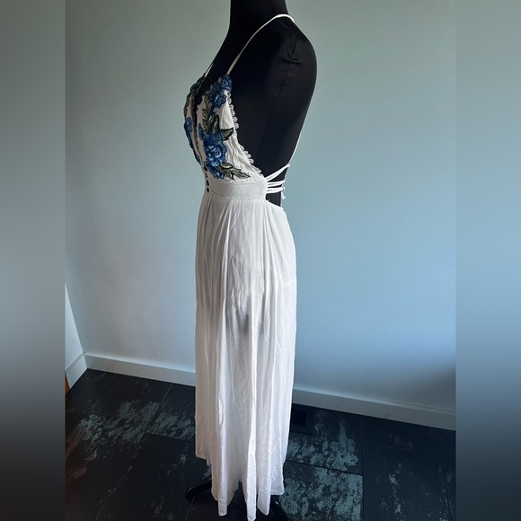🔥 Maxi white summer dress with open back - Picture 3 of 6